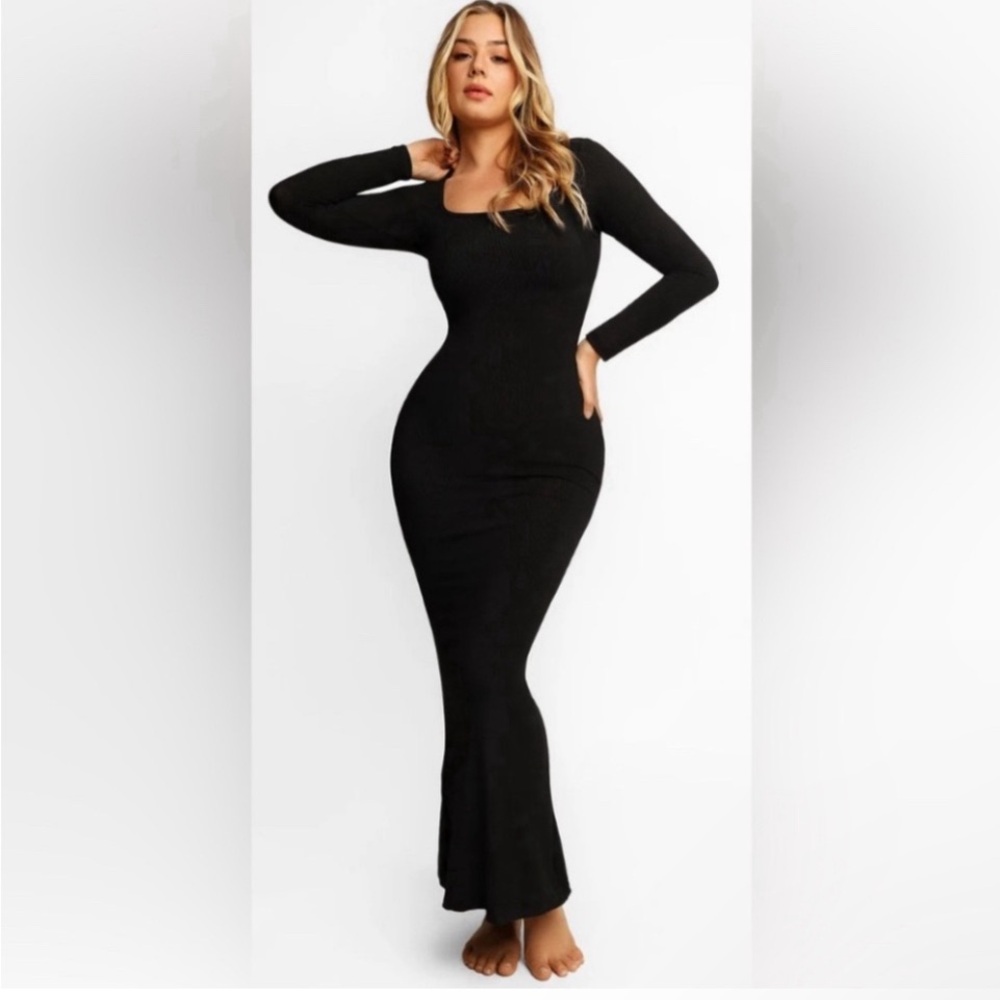 Long Sleeve Black Maxi Dress - Sleek Bodycon Silhouette